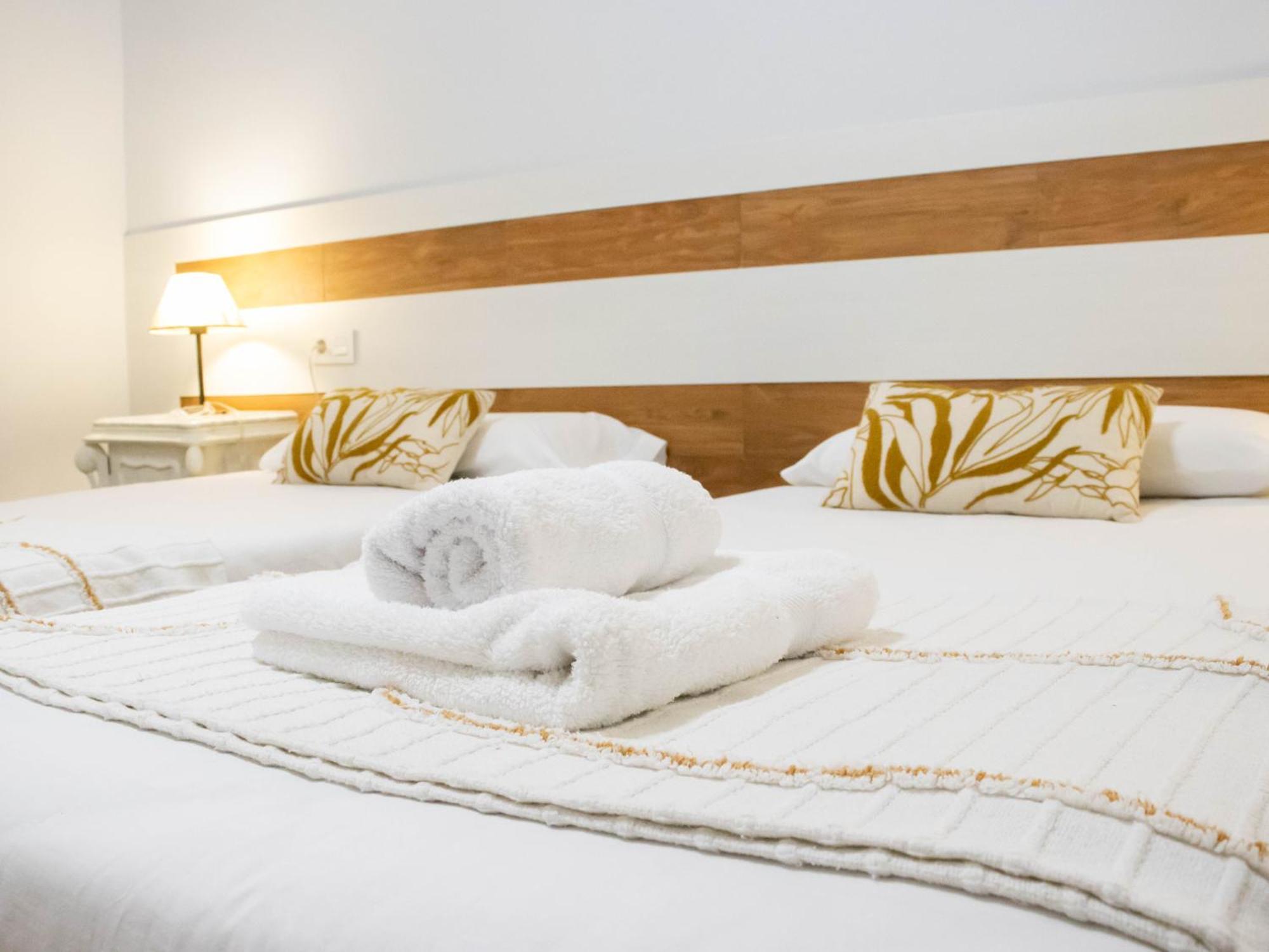 Apartamentos Turisticos Cullar Vega المظهر الخارجي الصورة